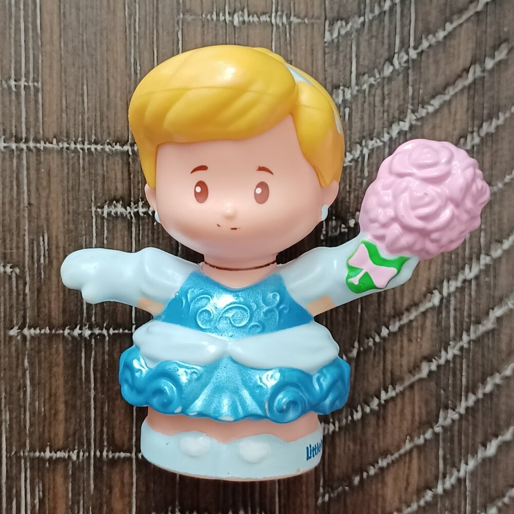 Cinderella Fisher-Price Little People Preschool Toy Doll Figurine